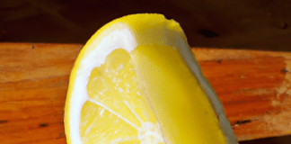 how much of bottled lemon juice is equal to 1 lemon